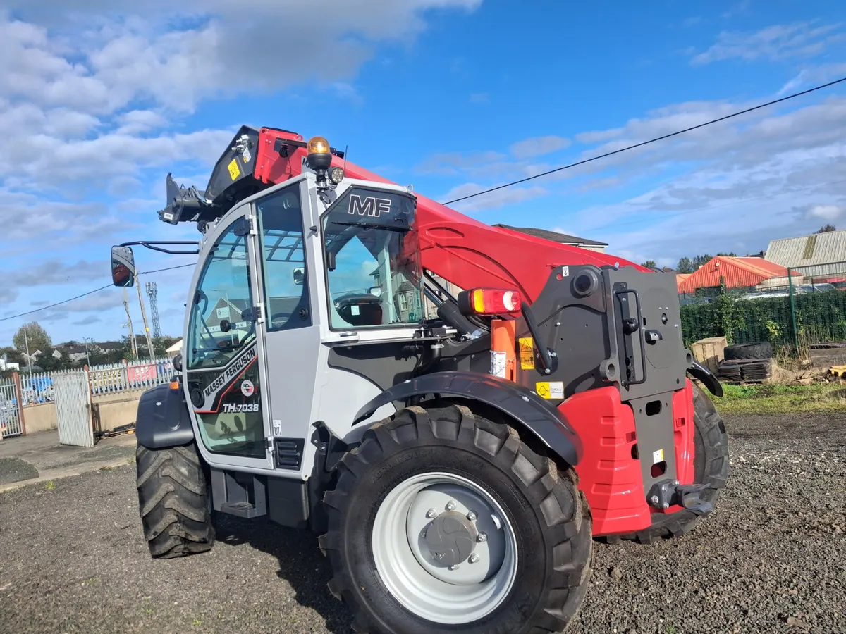 Telehandler - Image 4