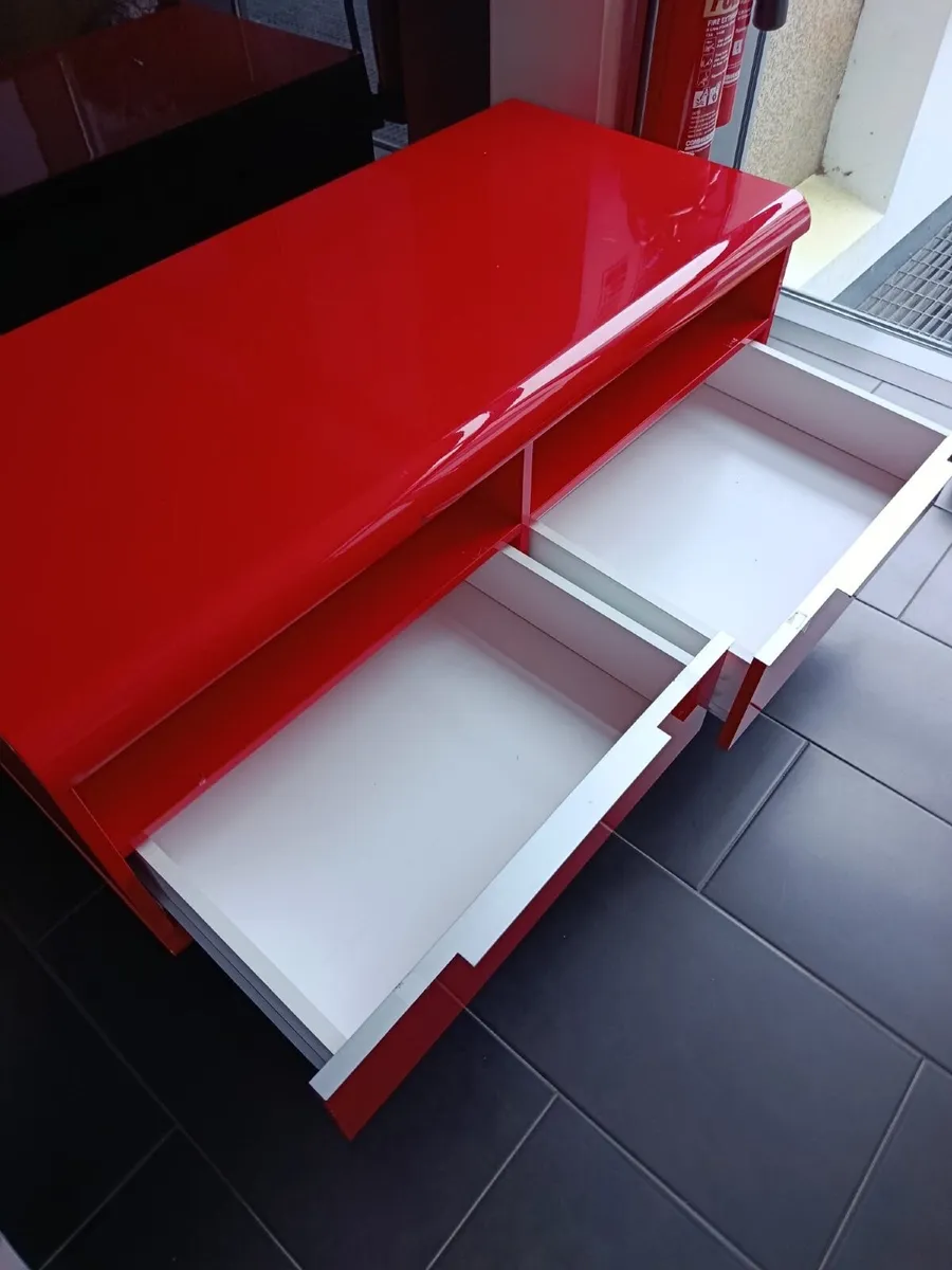 TV stand - Image 4
