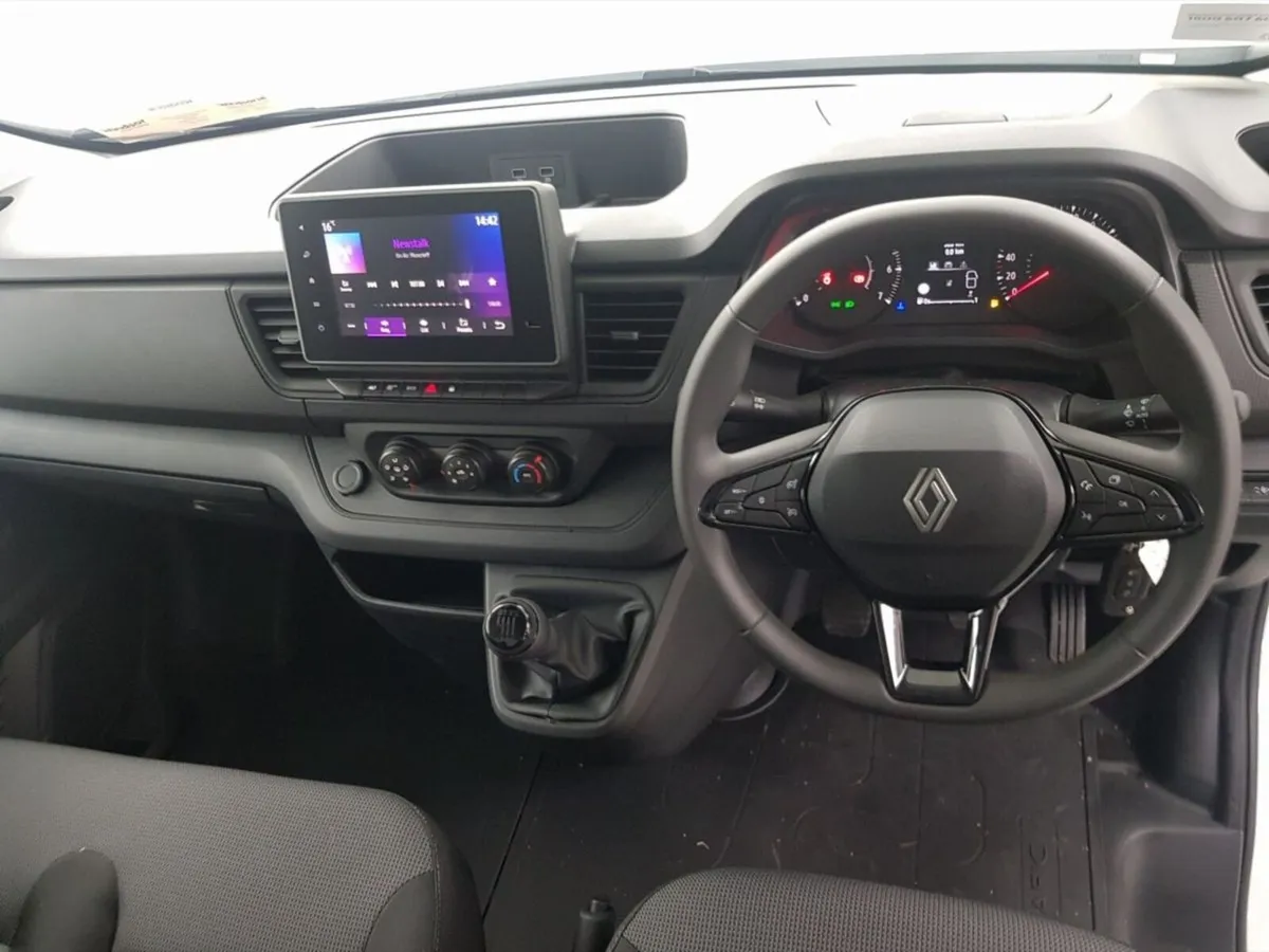 Renault Trafic TRAFIC LL30 BLUE DCI 130 START - Image 4