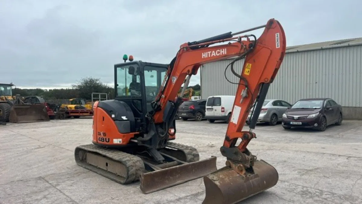 2017 Hitachi ZX U 48 - Image 4