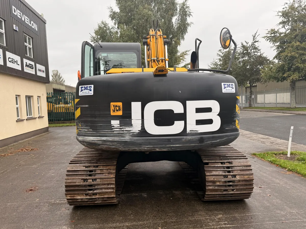 2013 JCB JS145LC Excavator - Image 4