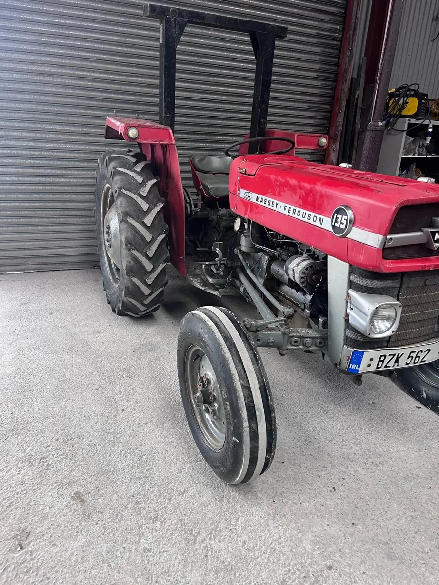 Vintage tractor - Image 3
