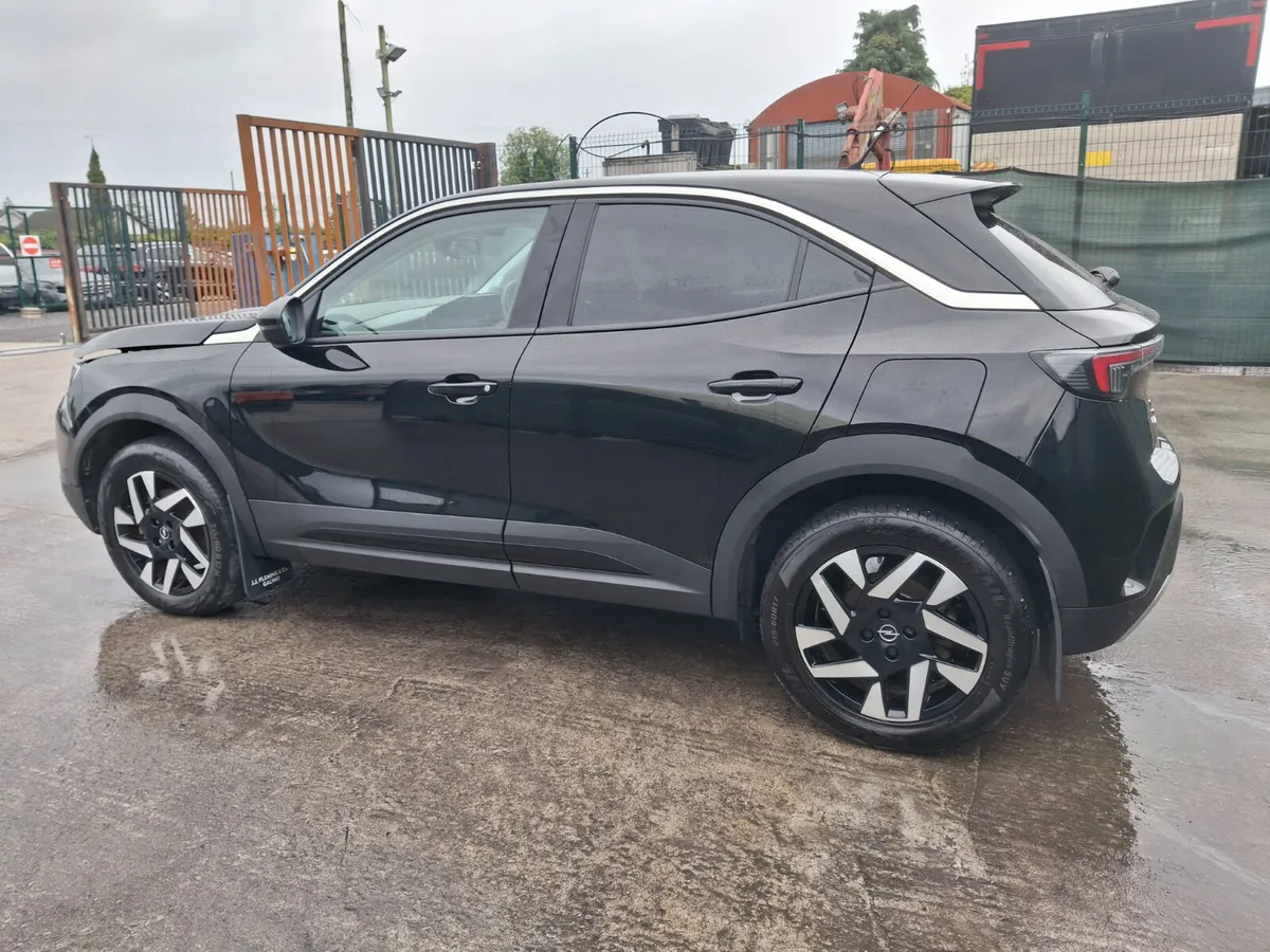 252 Opel Mokka  EV  54kwh  Automatic  E Elegance - Image 4