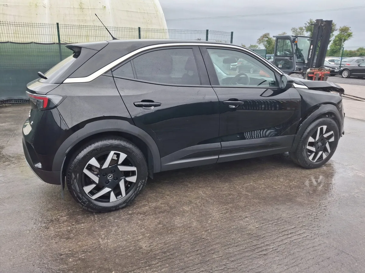 252 Opel Mokka  EV  54kwh  Automatic  E Elegance - Image 3