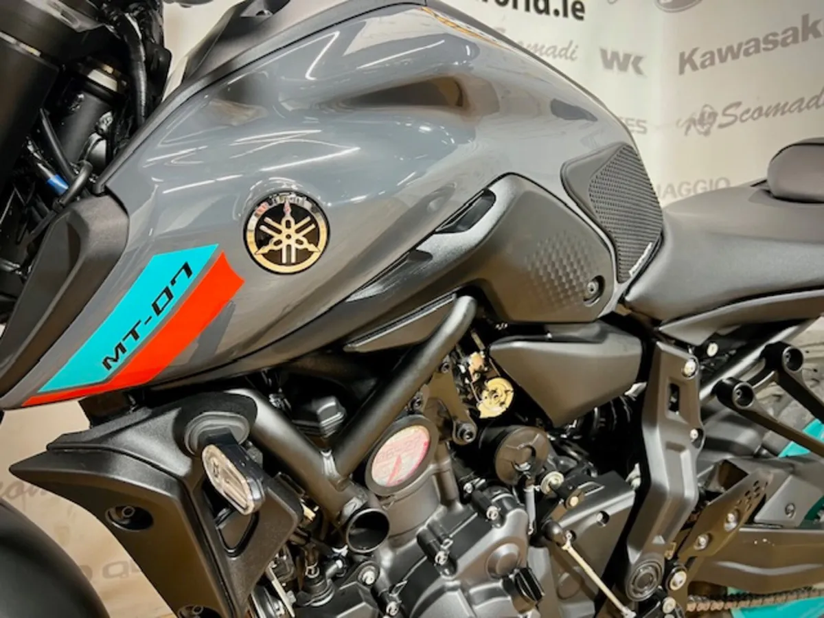 PRE-OWNED Yamaha MT07 2024 - Image 4
