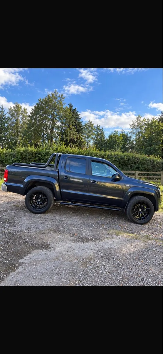 Volkswagen Amarok - Image 2