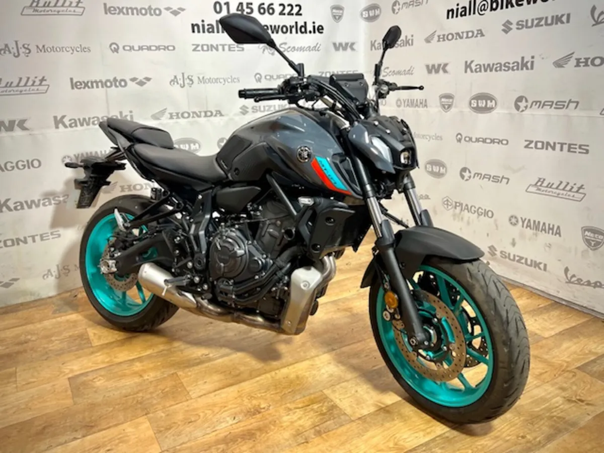 PRE-OWNED Yamaha MT07 2024 - Image 2