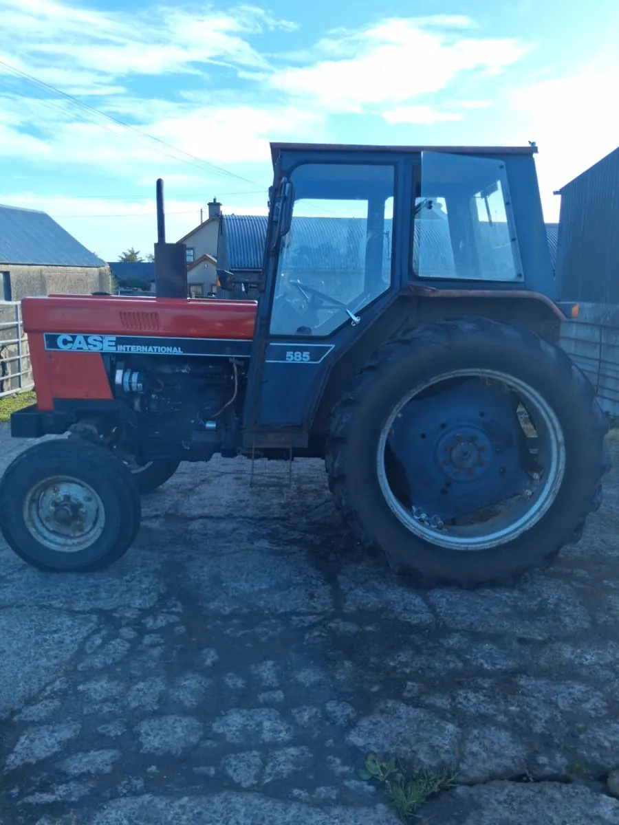 CASEIH 585L - Image 1