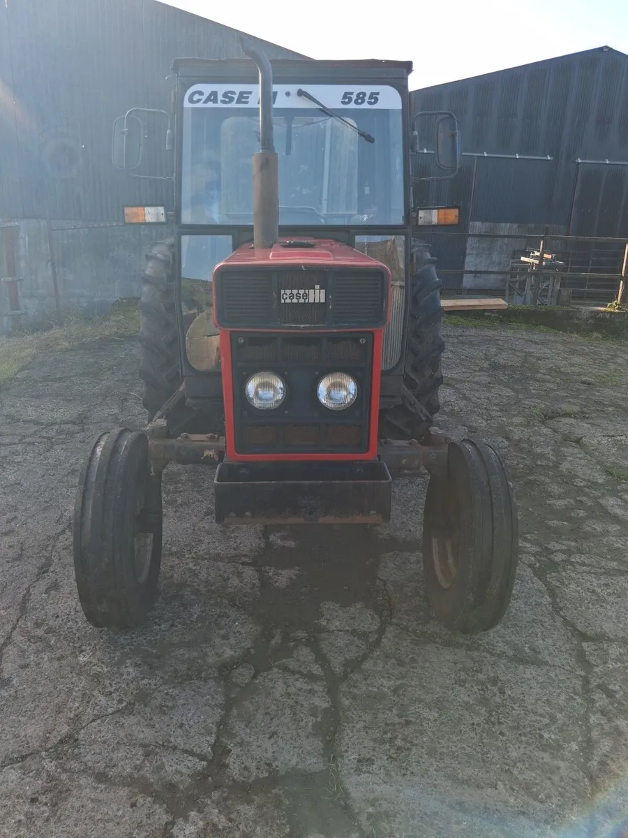 CASEIH 585L - Image 2