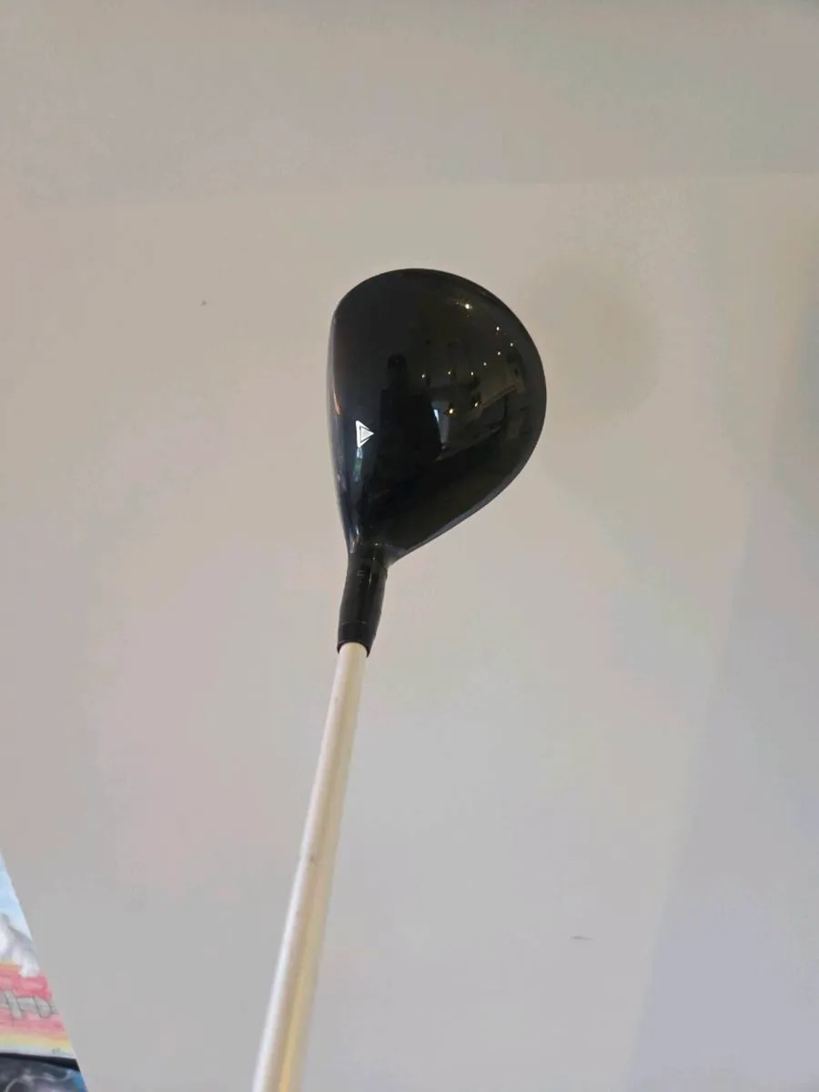 Titleist 915 F - Image 1