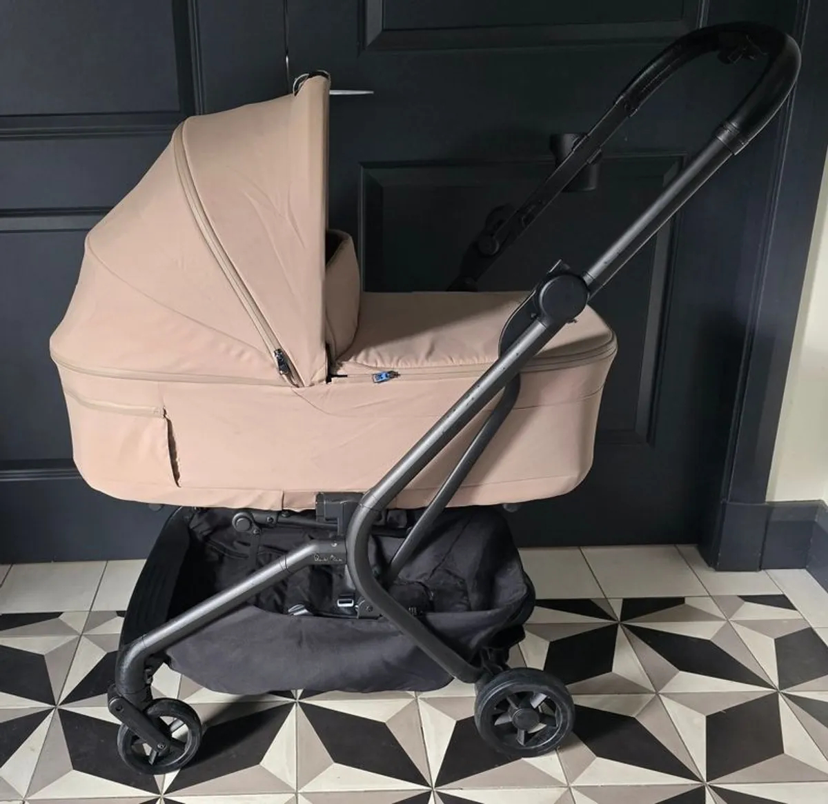 Silver Cross Nia Champagne Compact Travel Stroller with Carrycot - Image 1