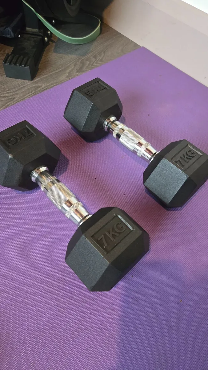 7kg hex dumbbells