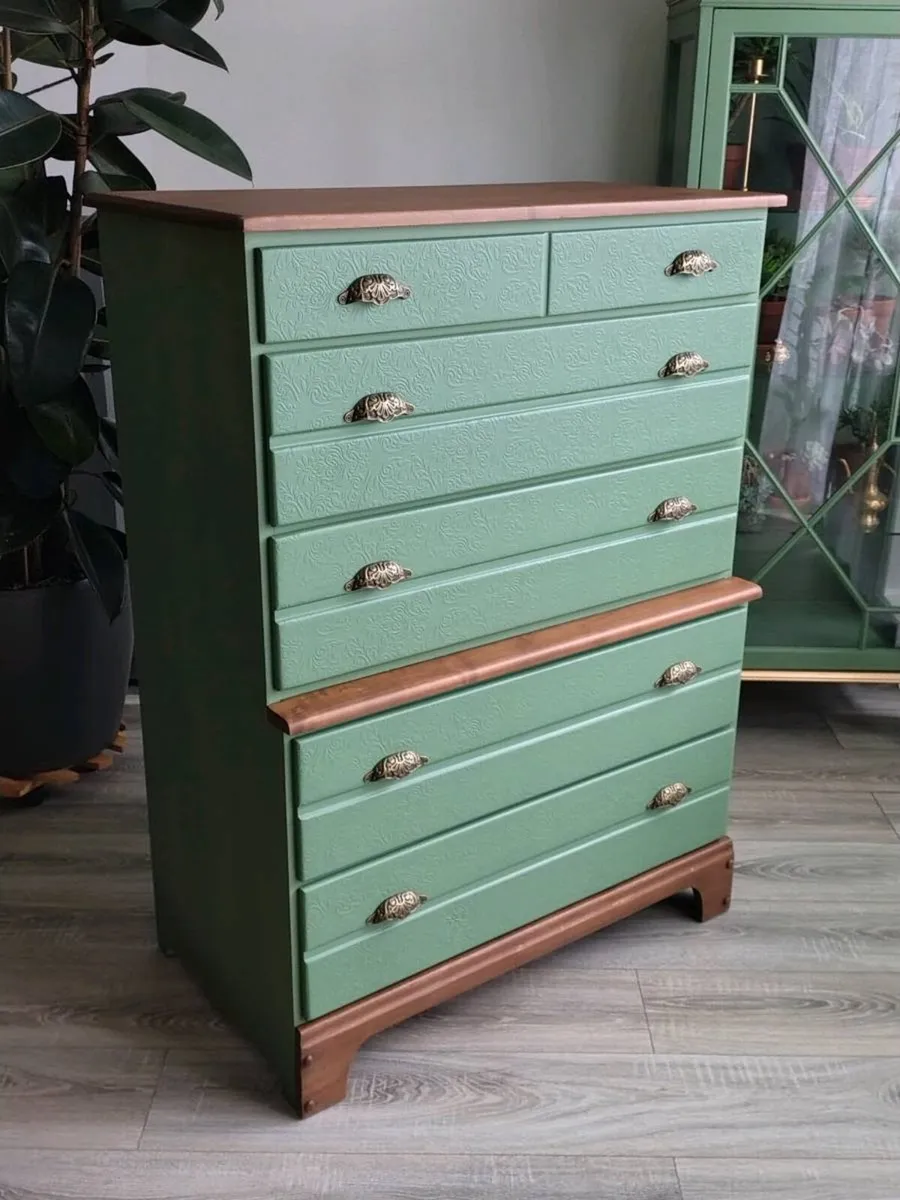 Vintage large chest of drawers - Image 3