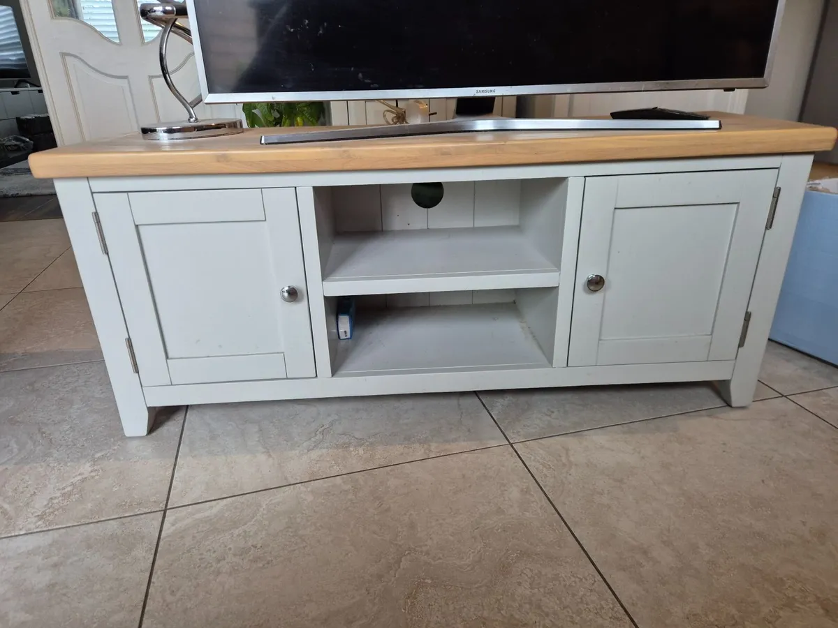 Tv cabinet - Image 2