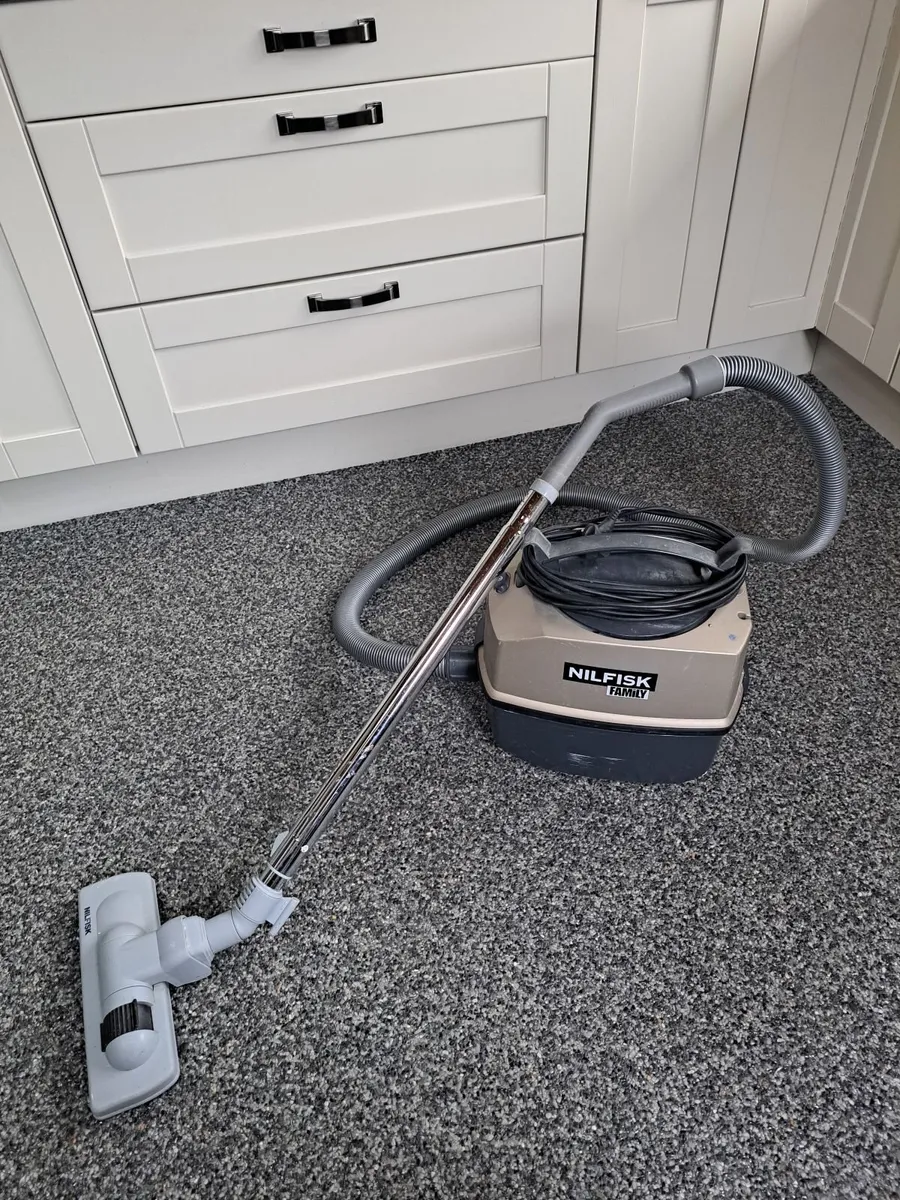 Nilfisk hoover - Image 3