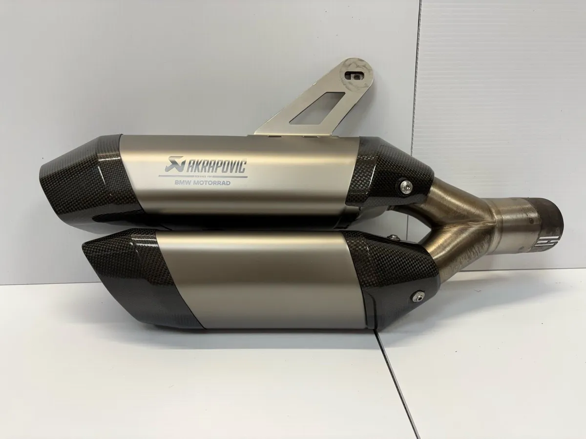 BMW R1300GS/GSA Akrapovic Double Silencer - Image 1