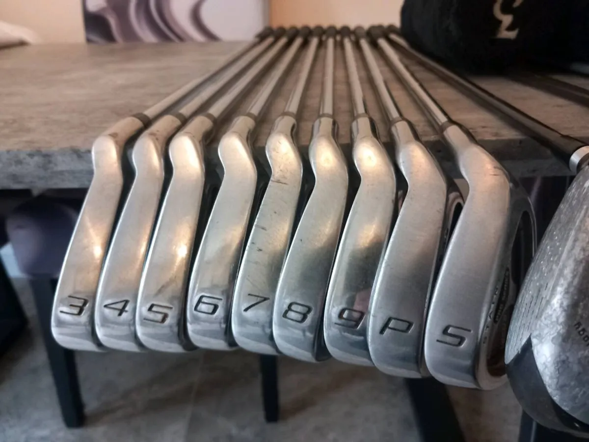 Knight vectra series golf clubs. Right handed club - Image 3