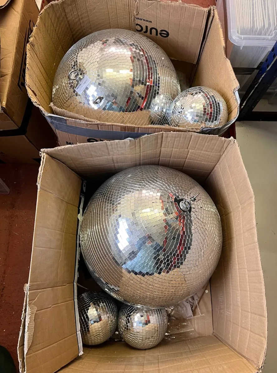 Disco Decor & Sound Bundle - 25 Mirror Balls + QTX - Image 1