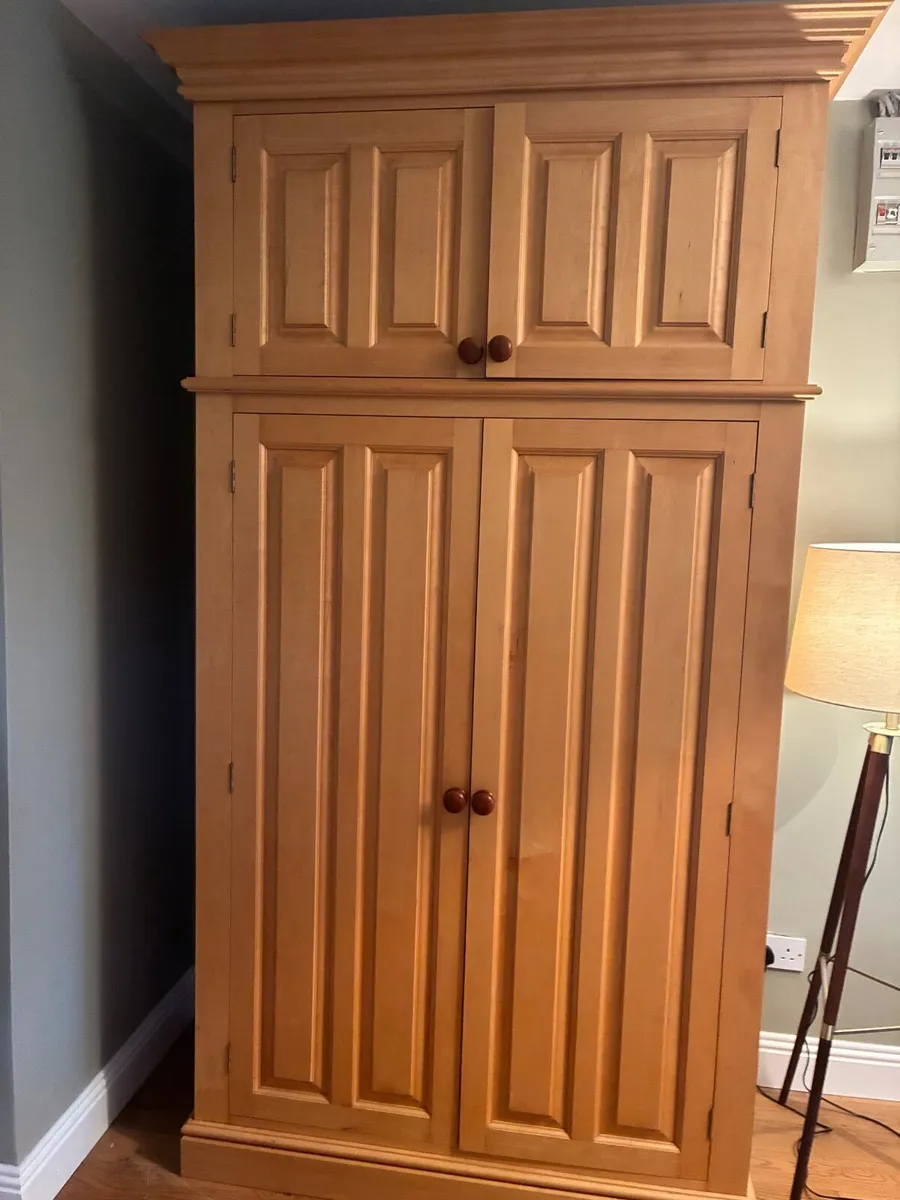 Wardrobe / Utility cloakroom cupboard - Image 2