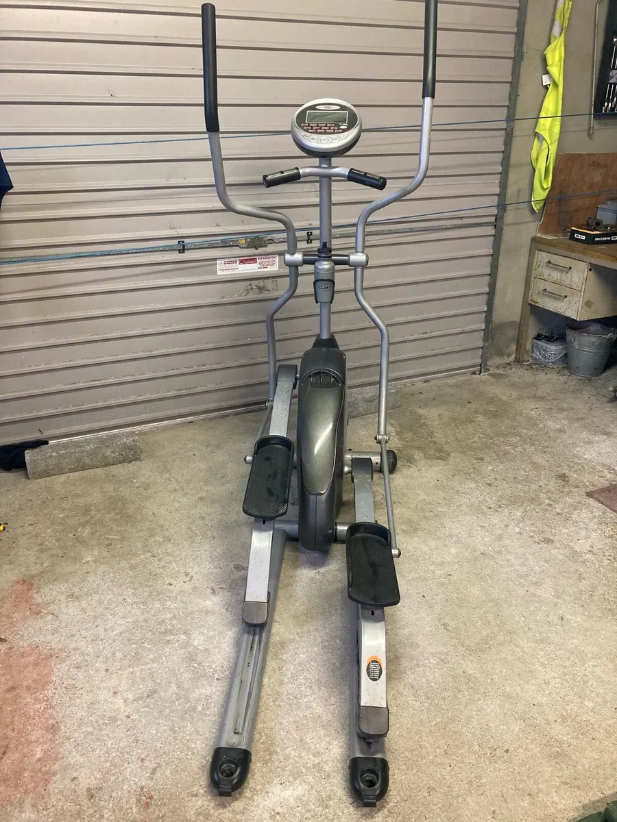 Elliptical Cross Trainer - Image 1