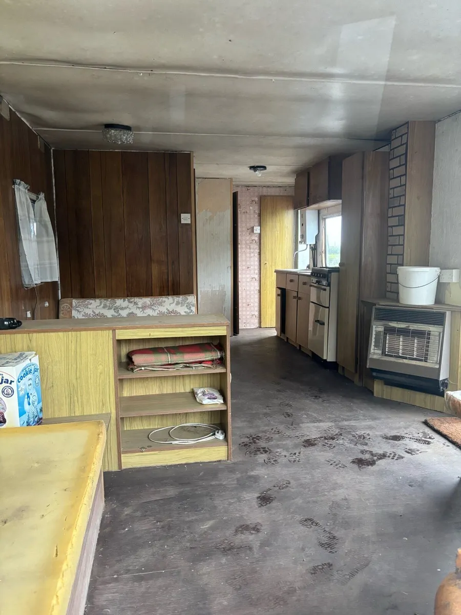 Mobile Home - Image 4