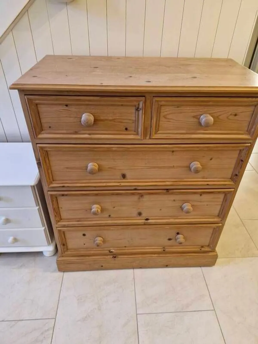 chest of drawers - Image 2