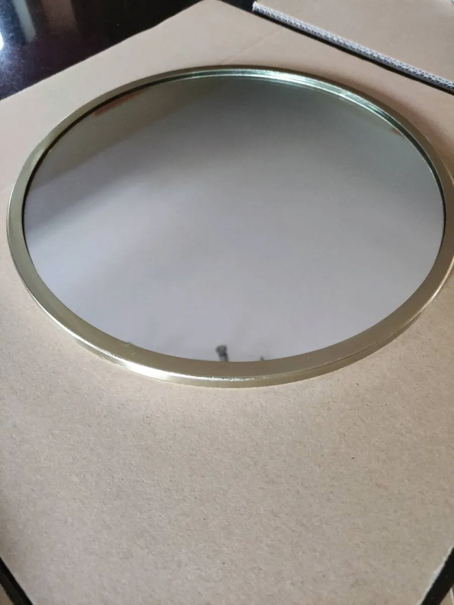 3 Metal wall mounted mirrors - new inbox3 - Image 3