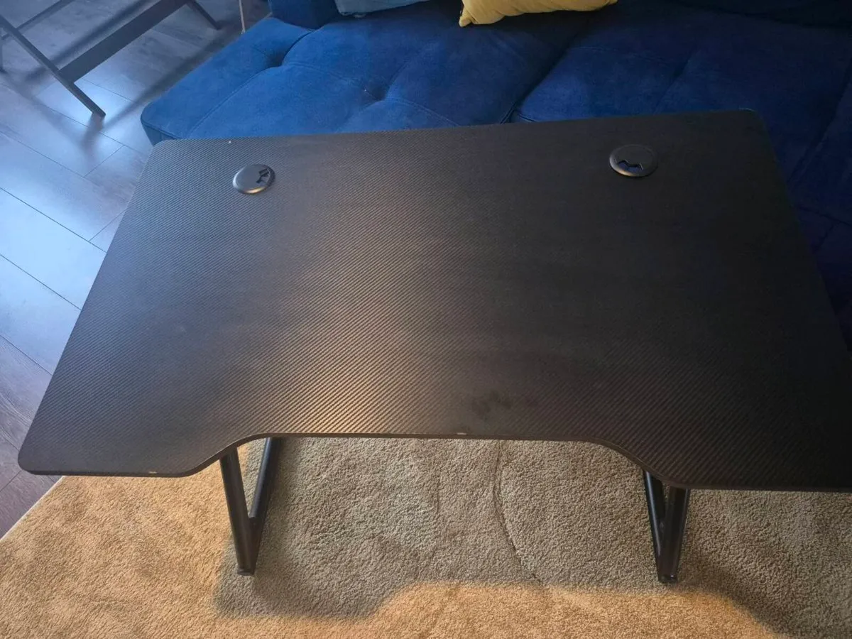 Gaming desk - Image 2