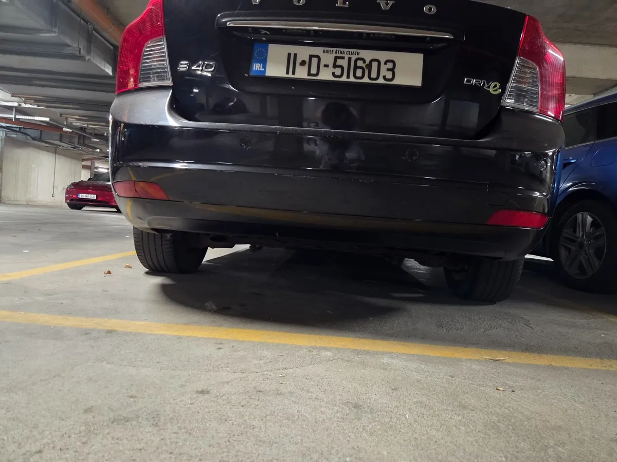 Volvo S40 - Image 1