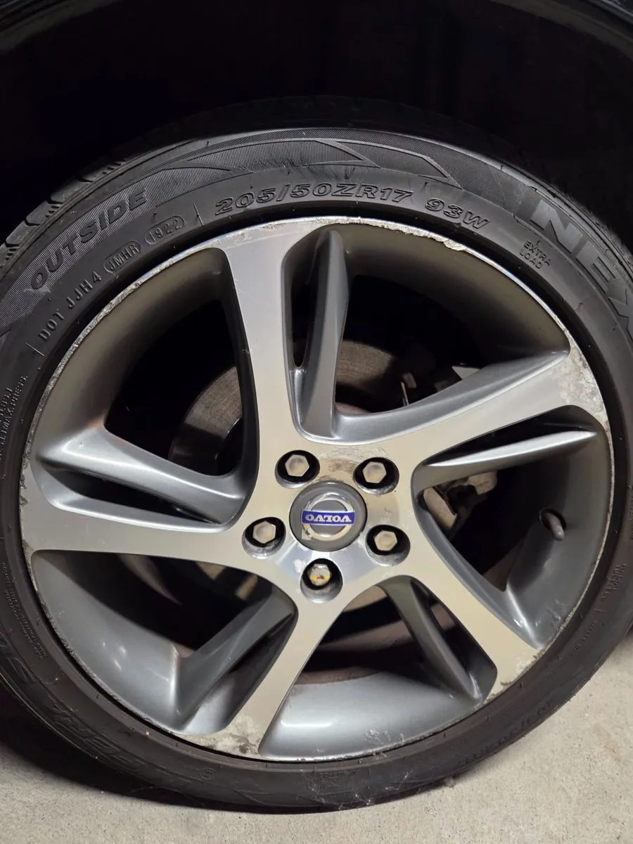 Volvo S40 - Image 3