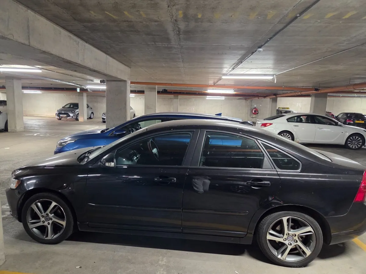 Volvo S40 - Image 4