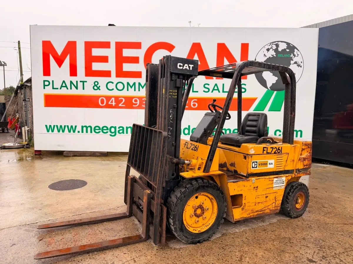 Caterpillar 2.5 Ton Diesel Forklift  Container Mas - Image 1