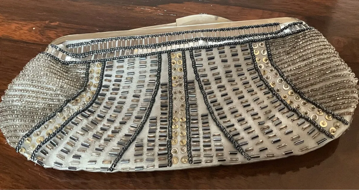 Vintage Style Beaded Evening Bag - Image 2