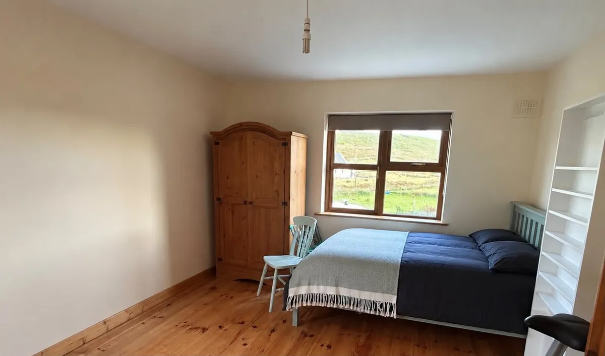 Stunning Holiday Cottage House to Let - Image 3