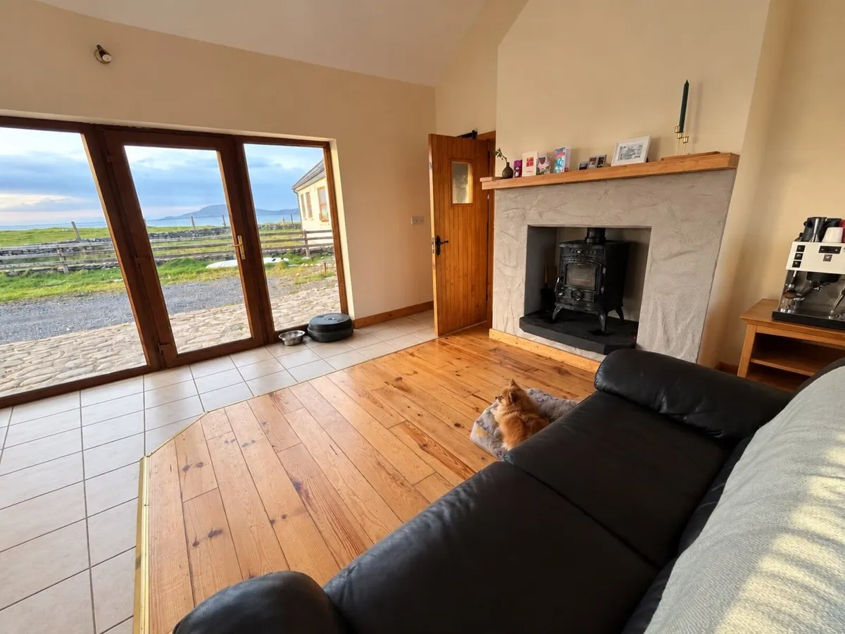 Stunning Holiday Cottage House to Let - Image 1