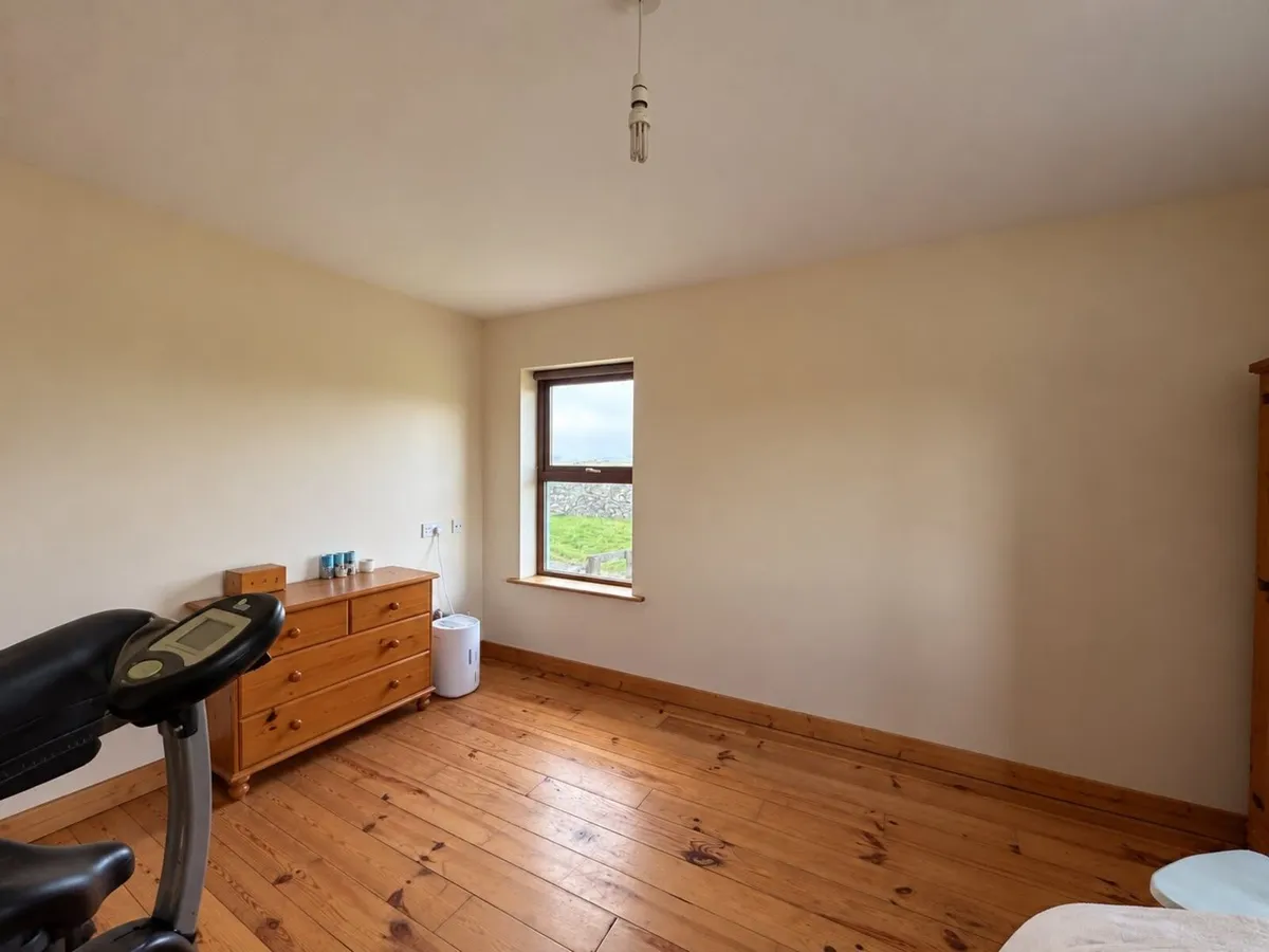 Stunning Holiday Cottage House to Let - Image 4
