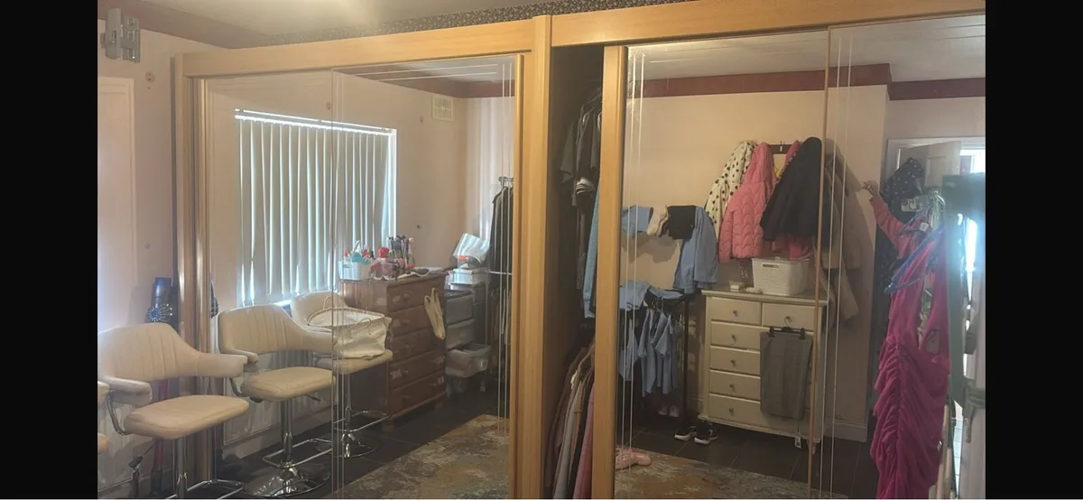 Slide robe wardrobe
