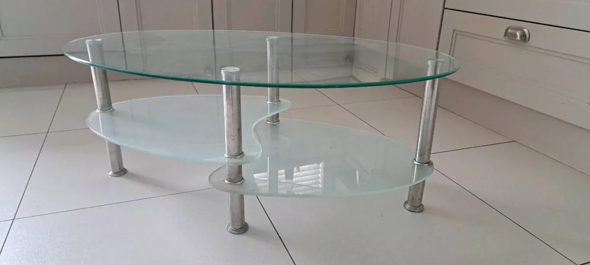 Oval glass coffee table - Image 3