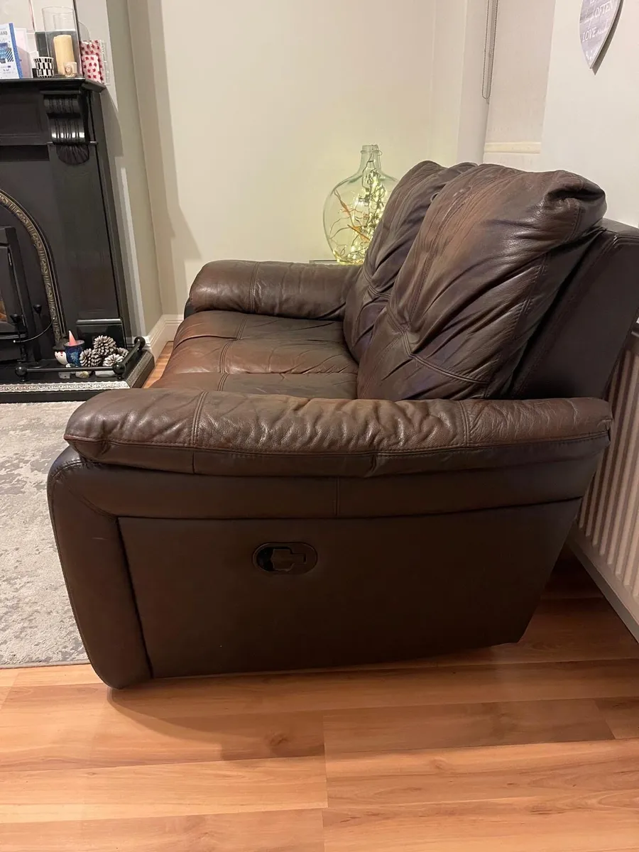 Leather reclining sofa set - Image 2