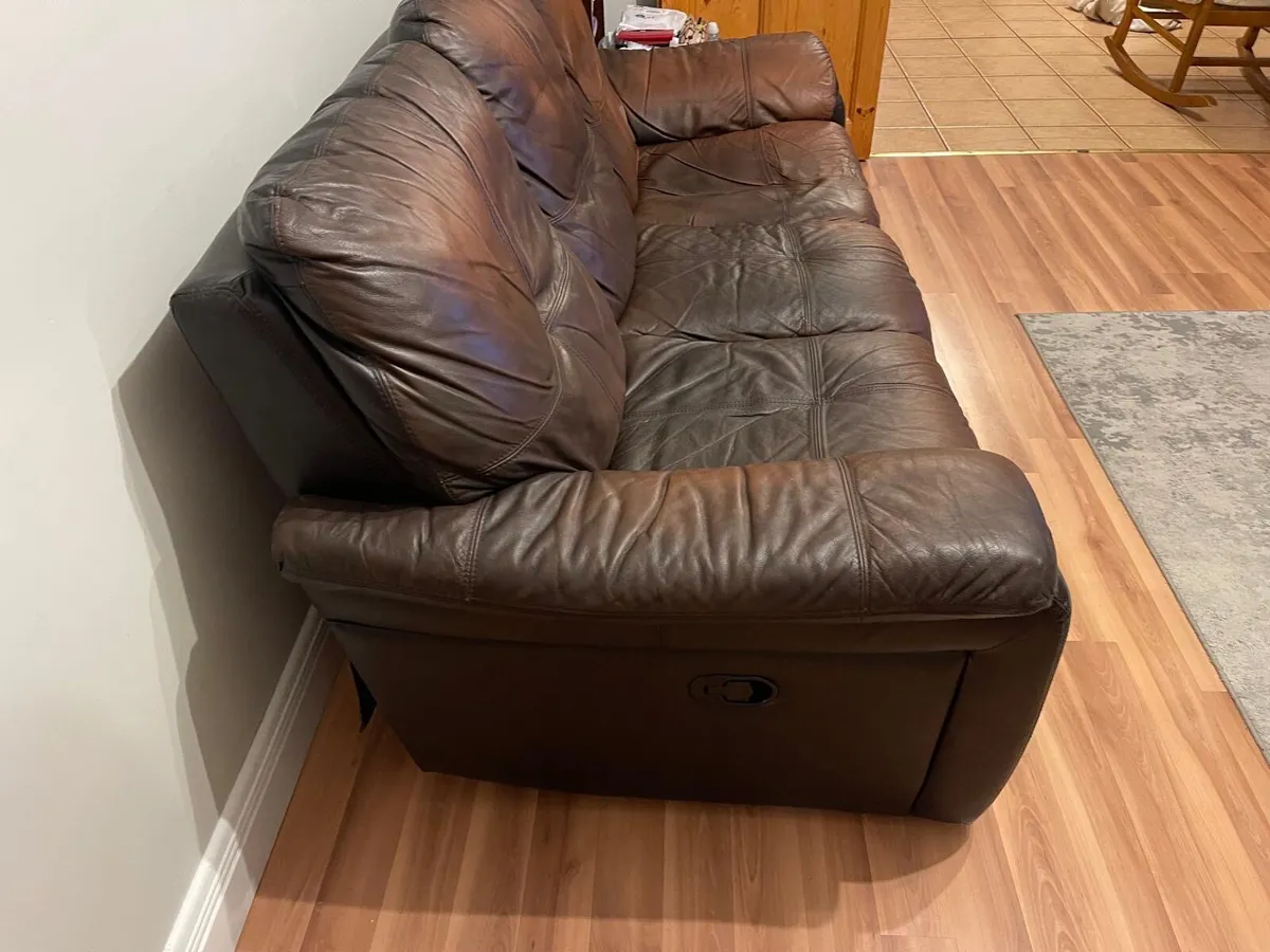 Leather reclining sofa set - Image 3