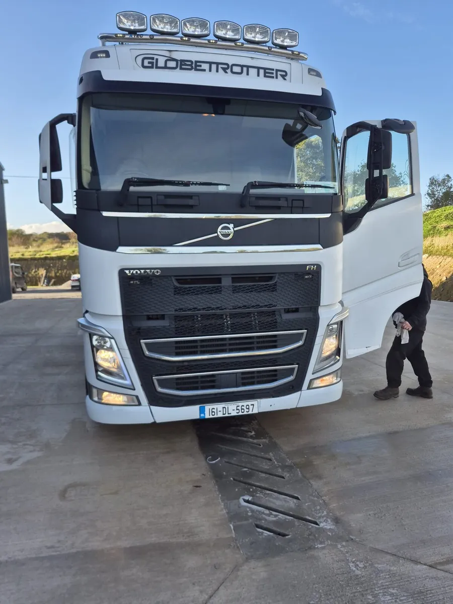 2016 Volvo FH500 Globetrotter - Image 4