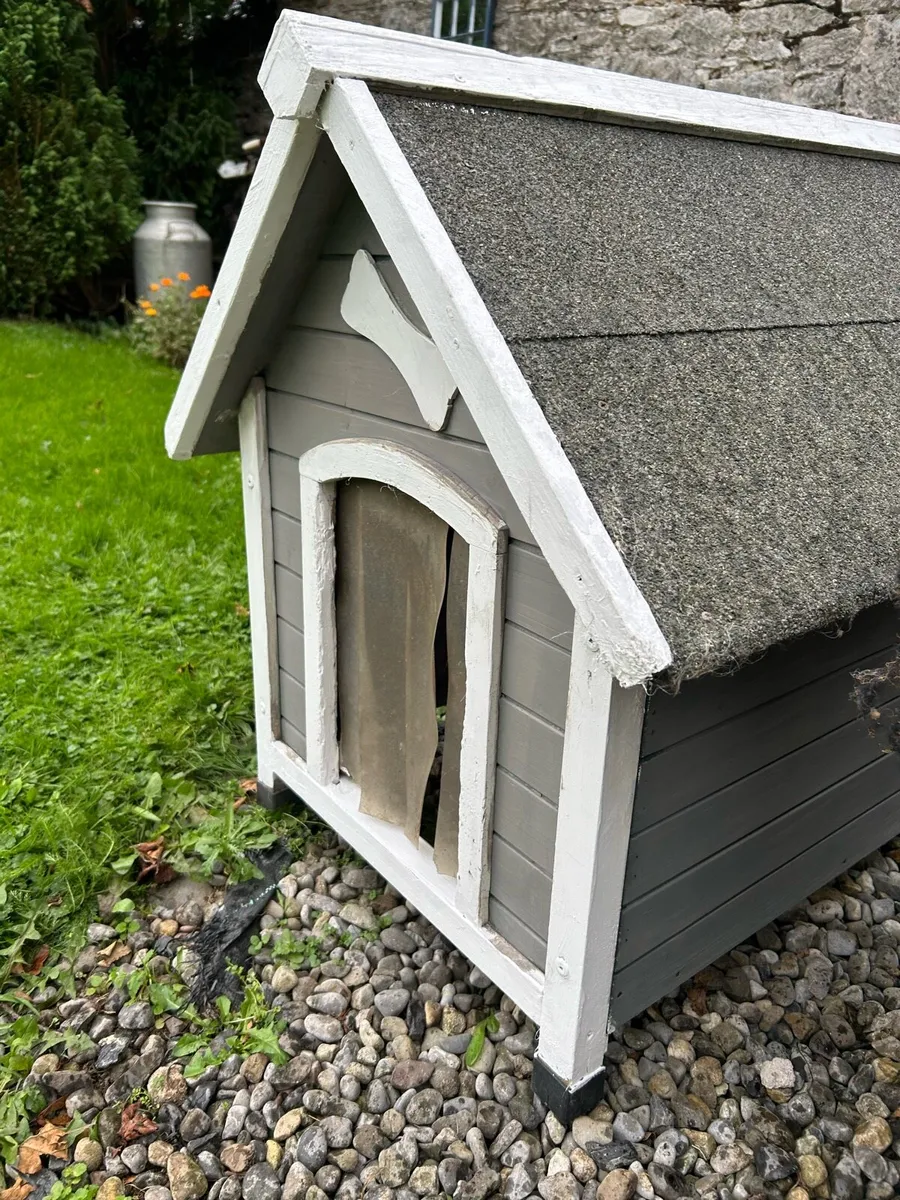 Dog House - Image 3