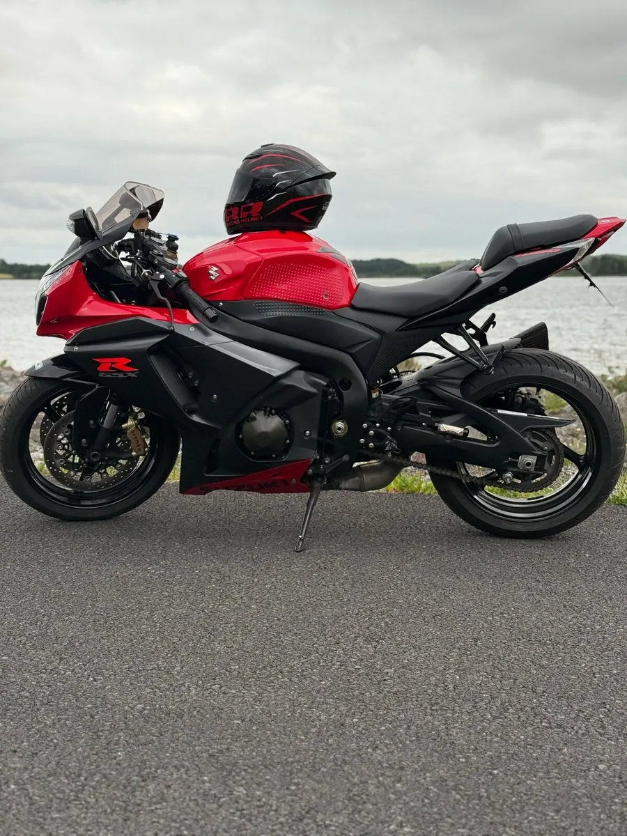 2015 Suzuki GSX-R1000 - Image 2