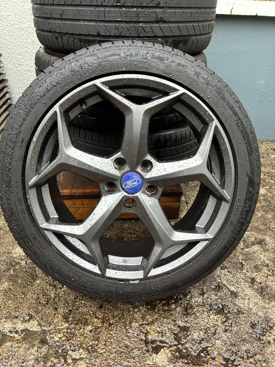 Tyres and alloys - Image 4