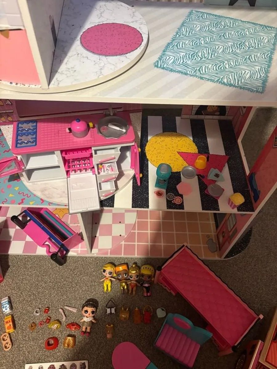Lol doll house & Extras - Image 2