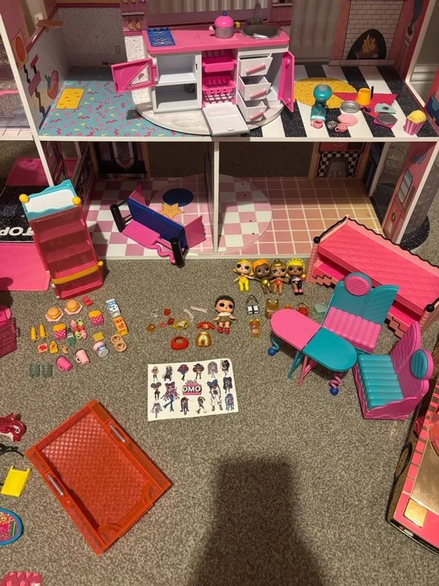 Lol doll house & Extras - Image 4