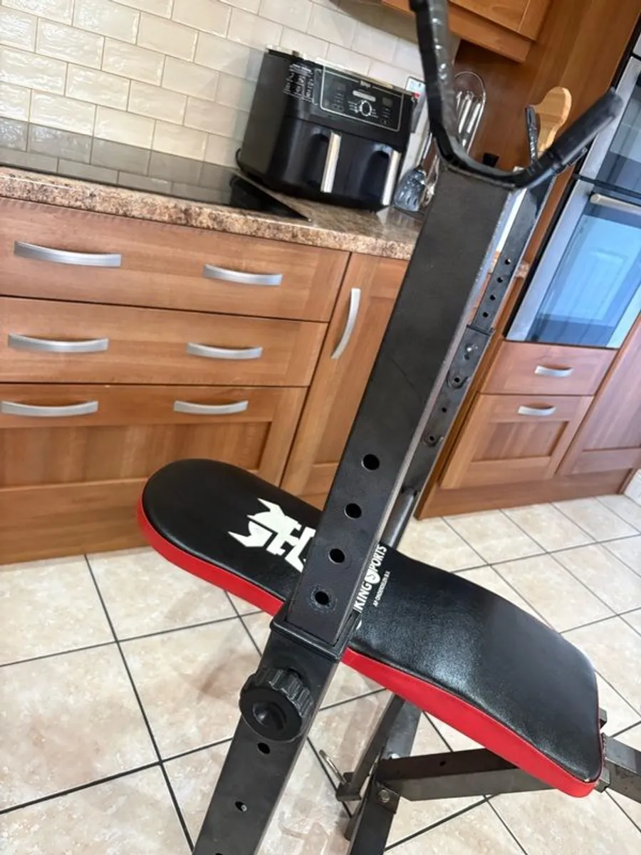 Cheap Gym Weightlifting Bench. - Image 3