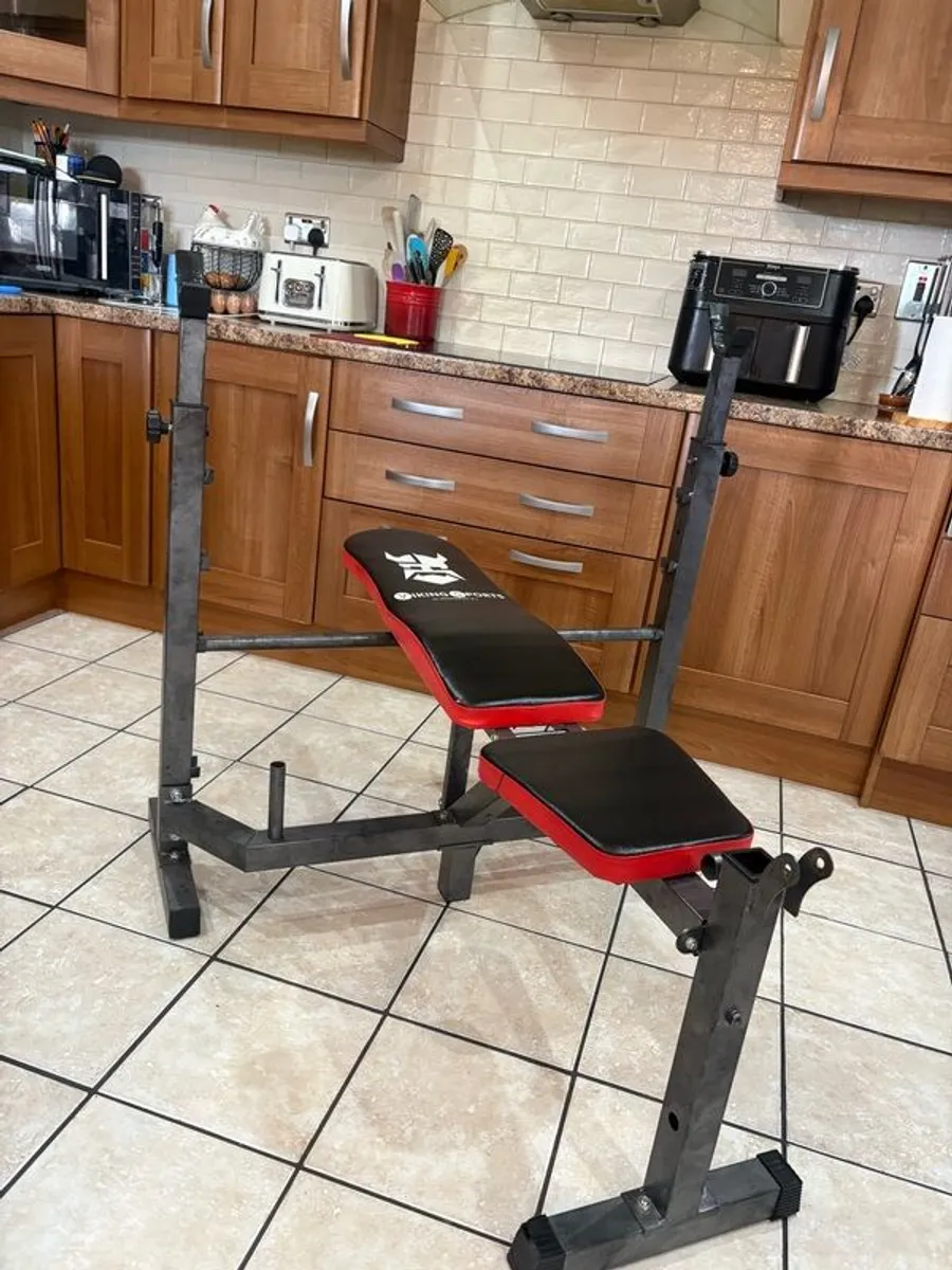 Cheap Gym Weightlifting Bench. - Image 4