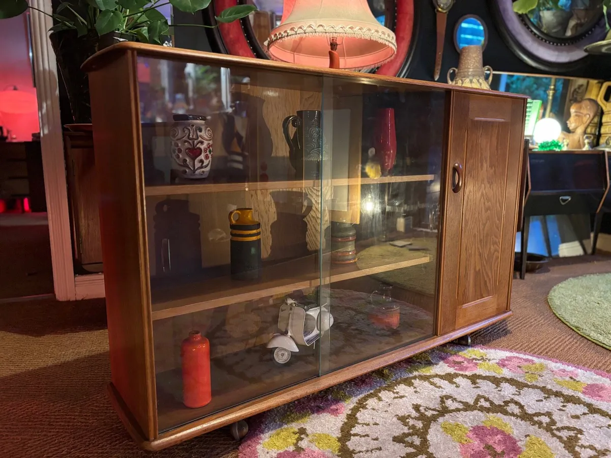 Mid Century Sideboard - Image 4