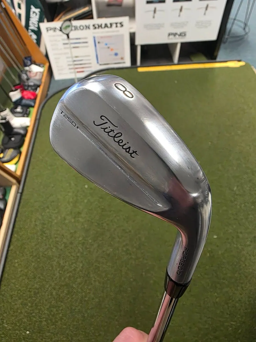 Titleist T250 4G Irons - Image 4